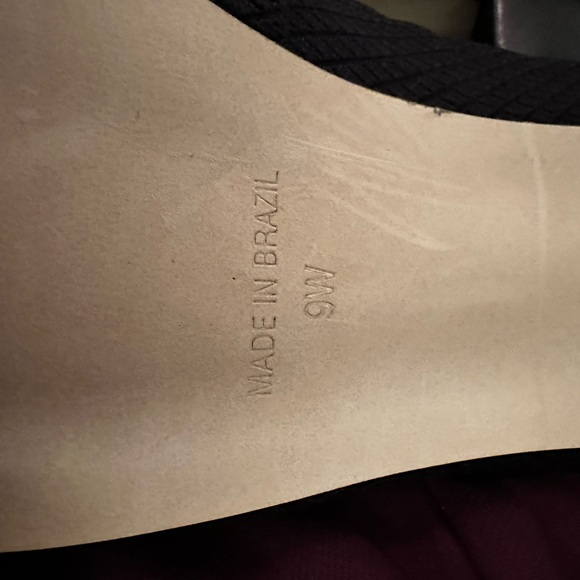 Walking Cradles “Hannah” Knit Low-Heeled Pumps. Size 9. - Picture 3 of 6